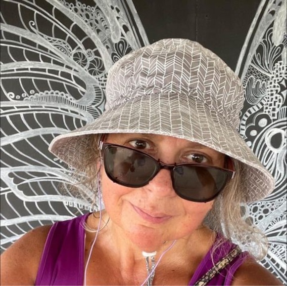 Meet your Posher, Kathleen - Picture 1 of 1